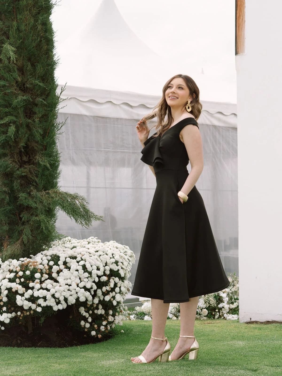 Vestido Negro Volante